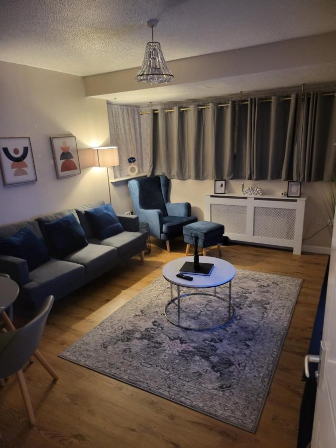 Lovely 2-Bedroom Holiday Home With Free Wifi London Exterior foto