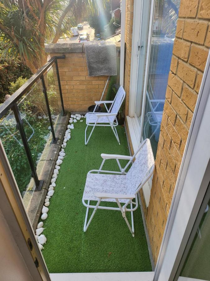 Lovely 2-Bedroom Holiday Home With Free Wifi London Exterior foto